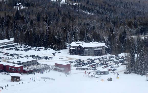 Monashee Mountains: bereikbaarheid van en parkeermogelijkheden bij de skigebieden – Bereikbaarheid, parkeren Red Mountain Resort – Rossland