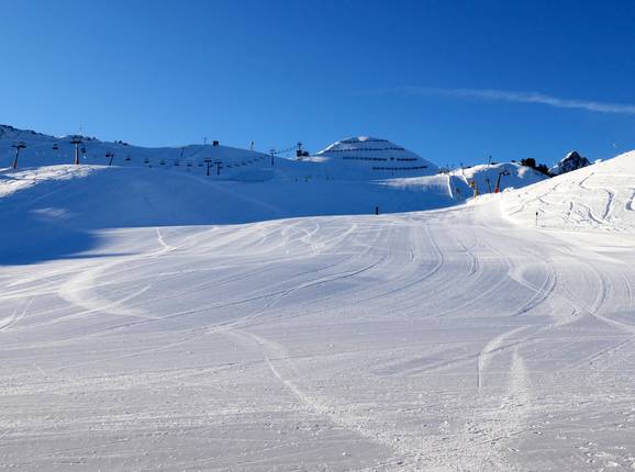 Brede pistes onder het Onkeljoch